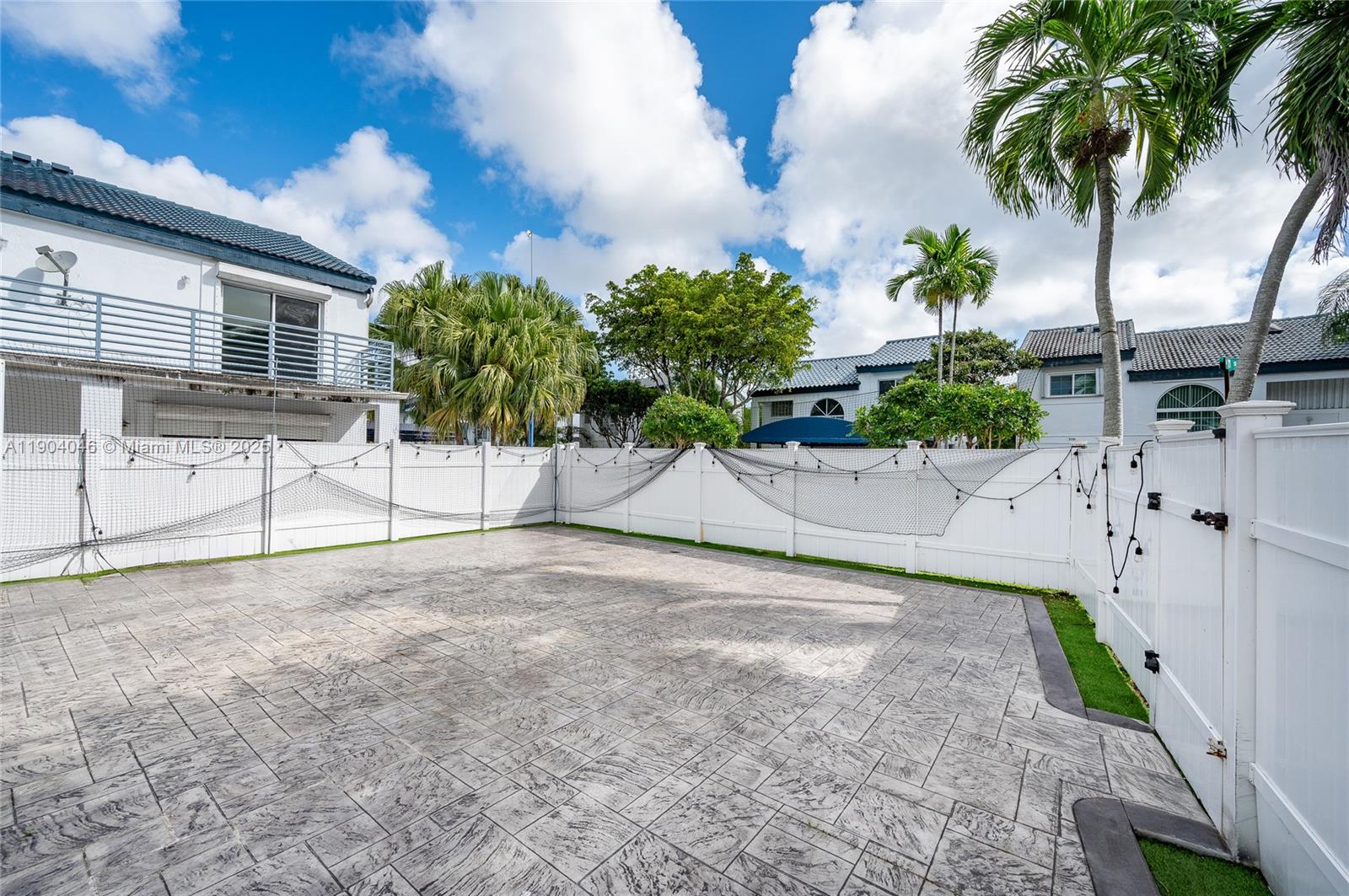 SAN SIMEON HOMES - Residential