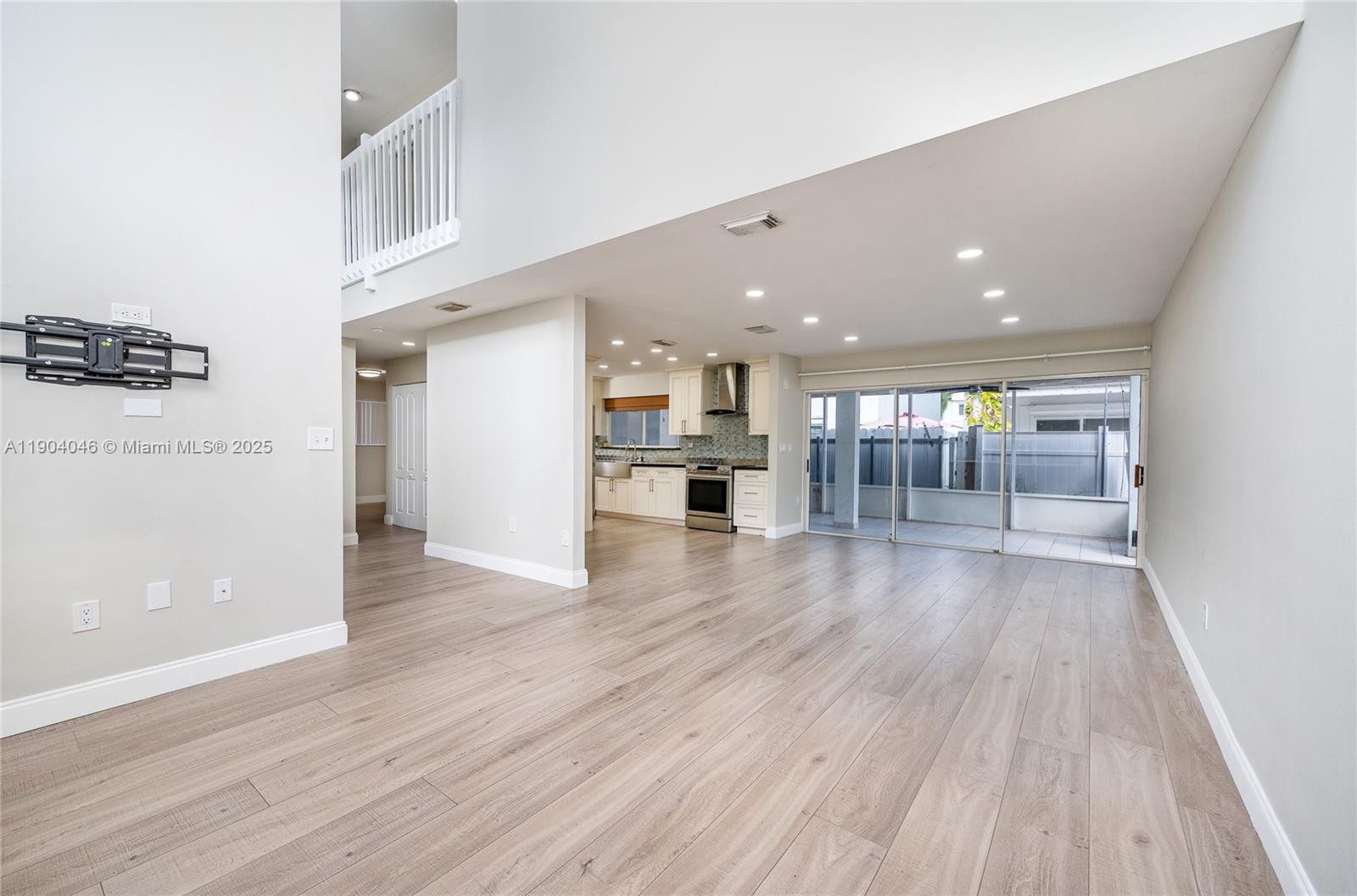 SAN SIMEON HOMES - Residential