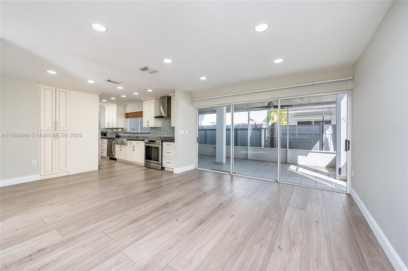 SAN SIMEON HOMES - Residential