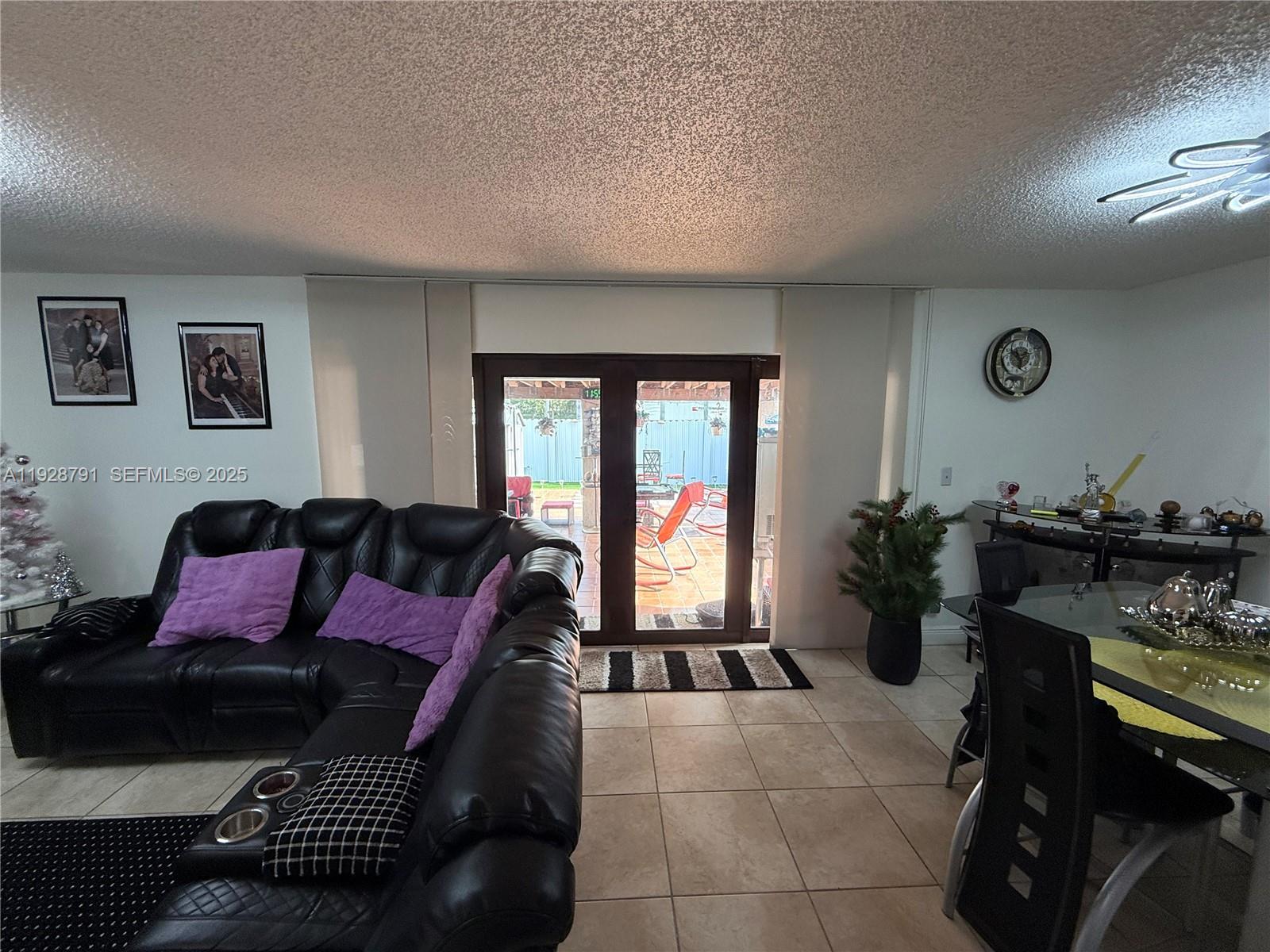 9525 SW 148th Ave Cir