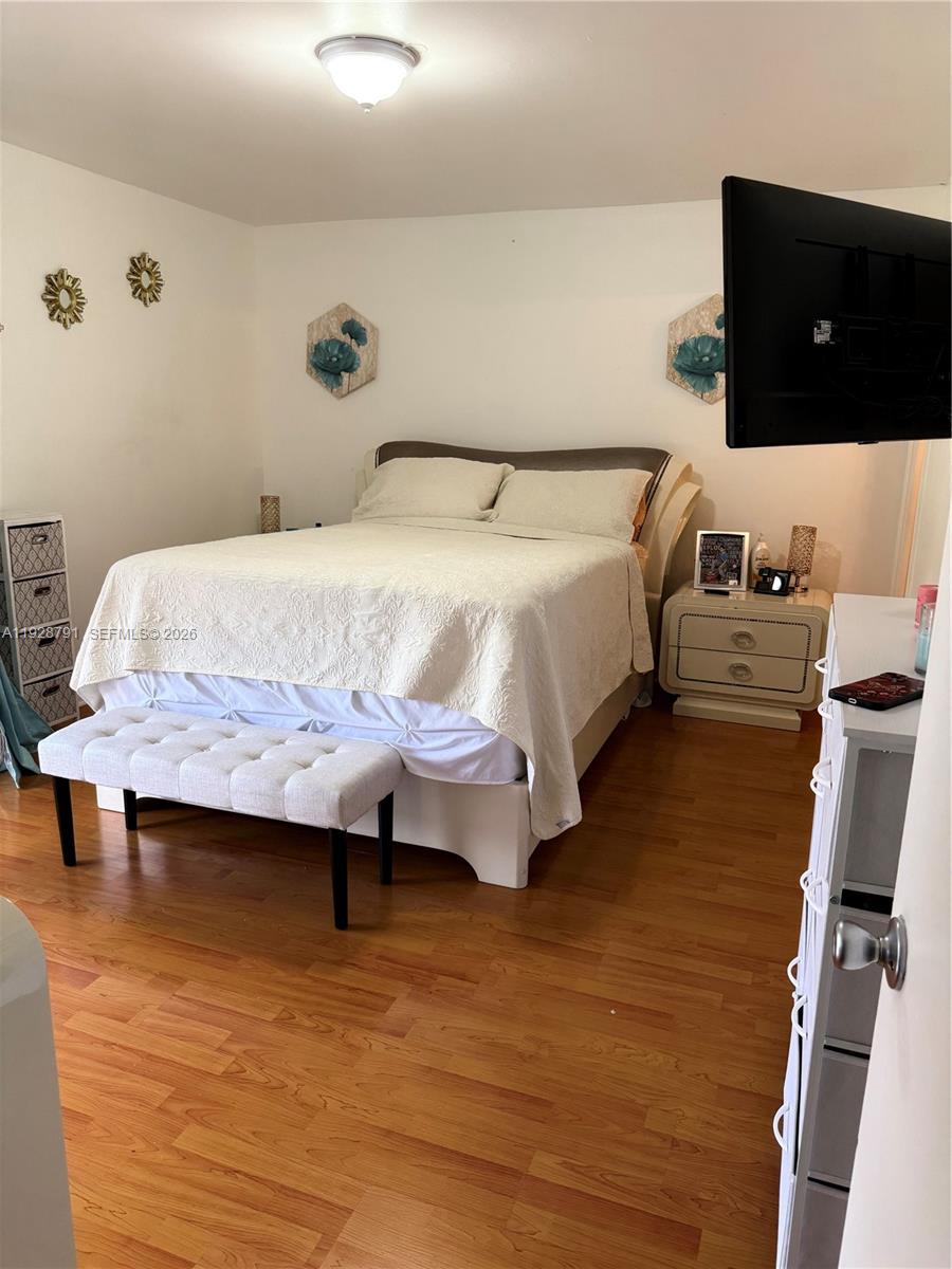 9525 SW 148th Ave Cir