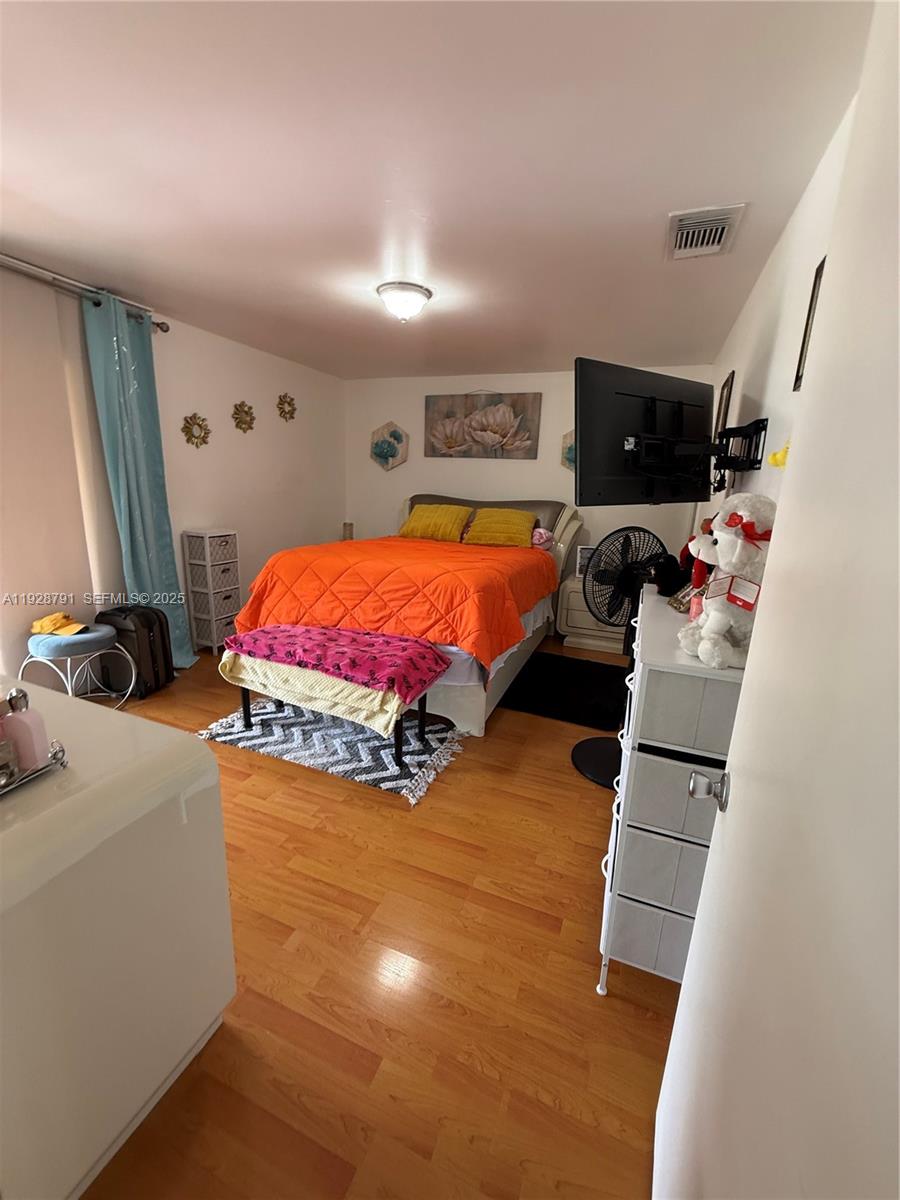 HAMMOCKS SEC 2 - Residential