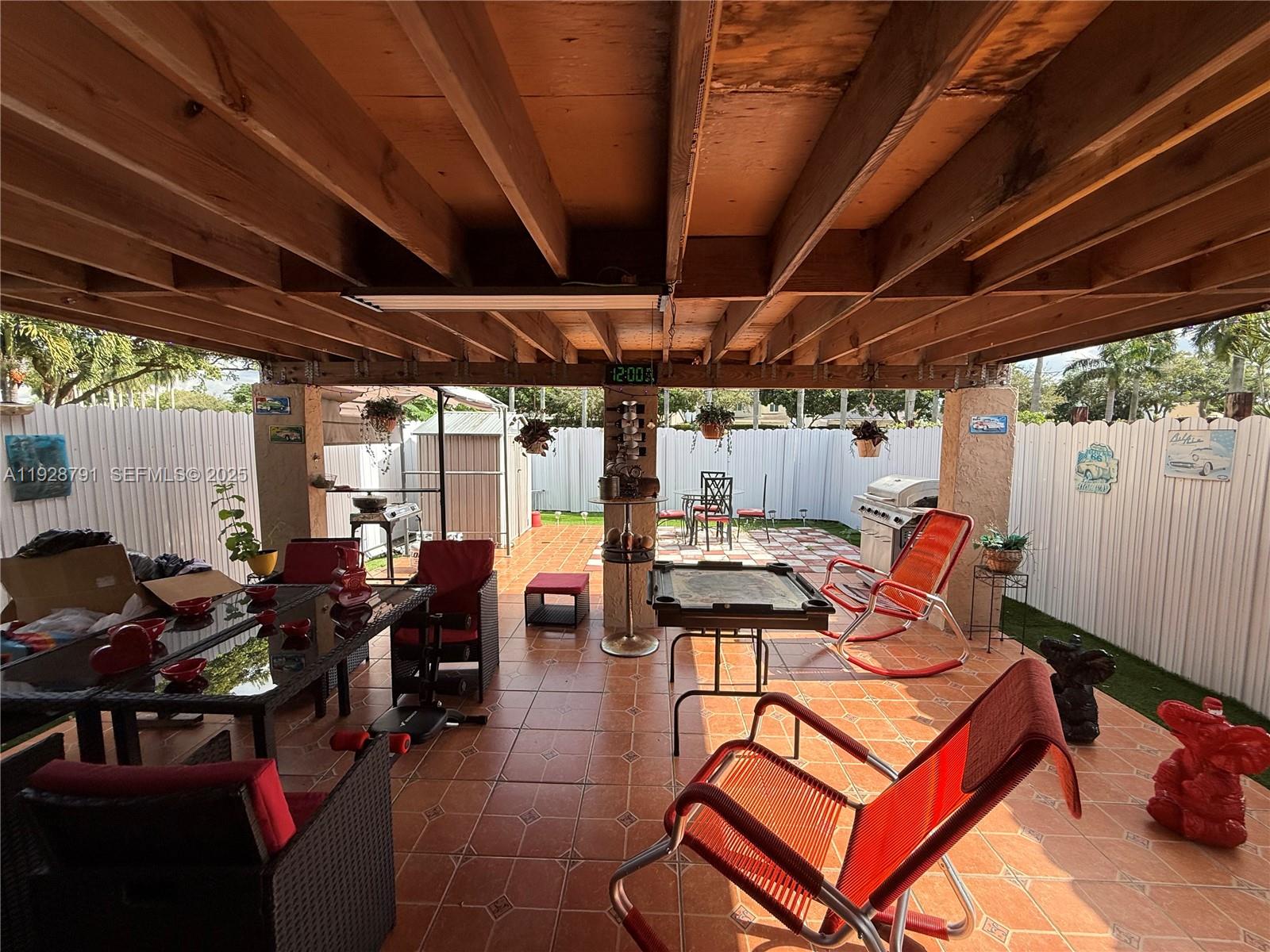 9525 SW 148th Ave Cir