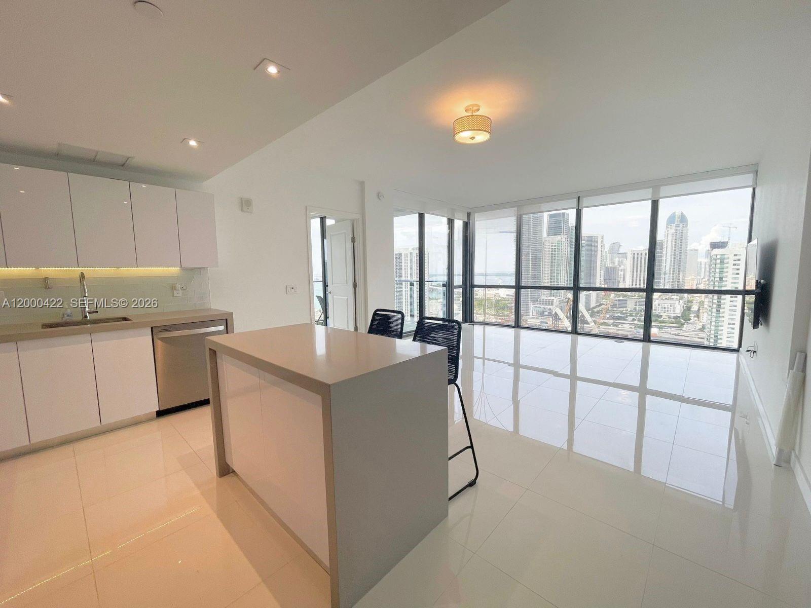 CANVAS CONDO - Residential Lease