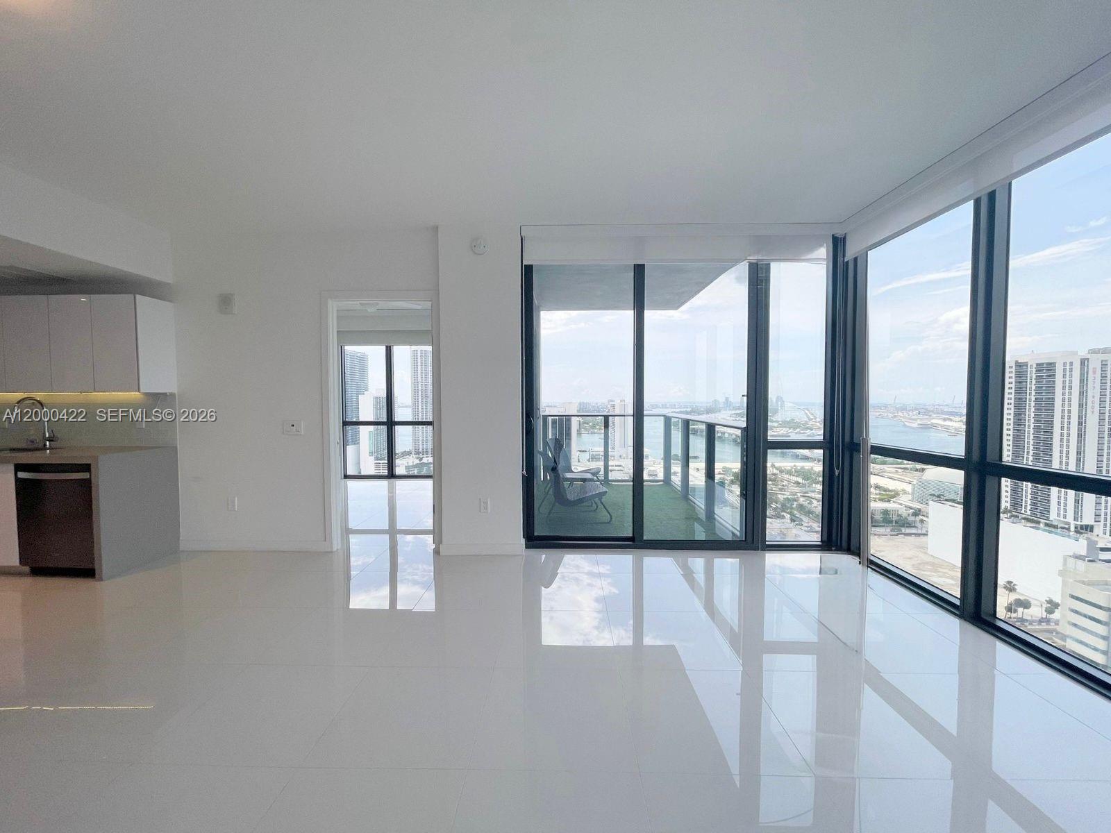 CANVAS CONDO - Residential Lease