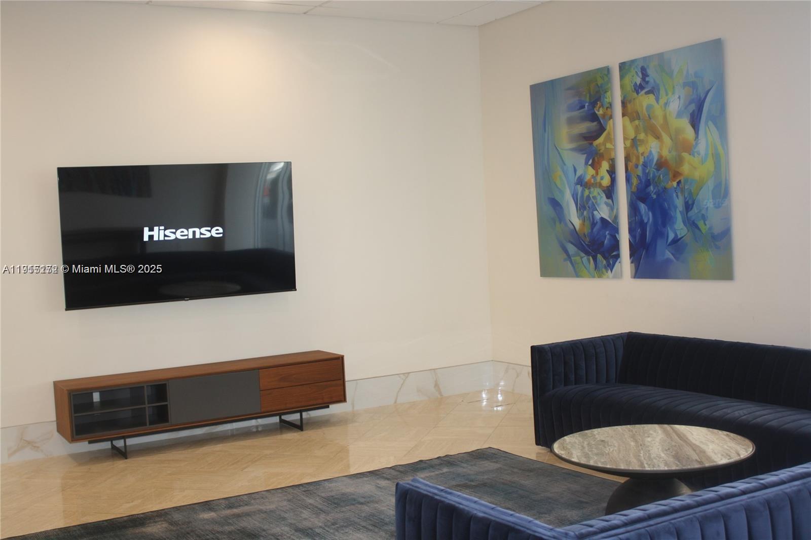 WINSTON TOWERS 100 CONDO - Residential