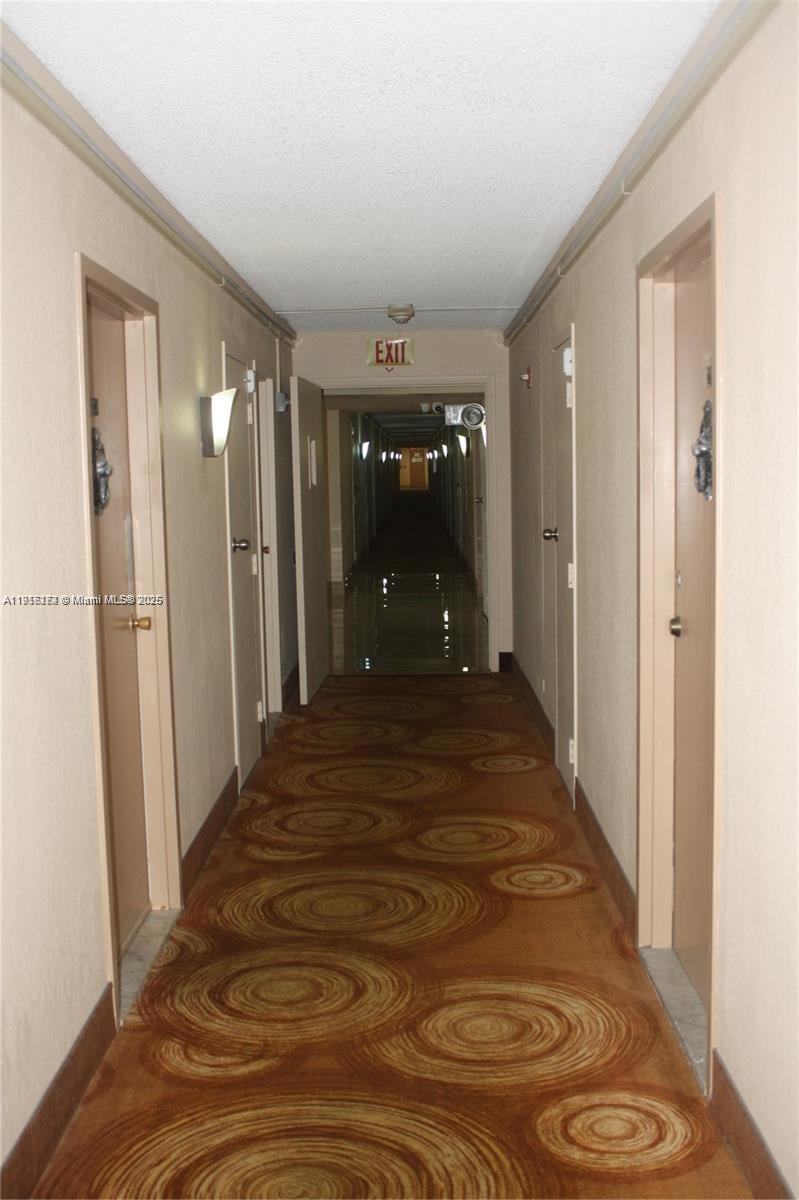 WINSTON TOWERS 100 CONDO - Residential