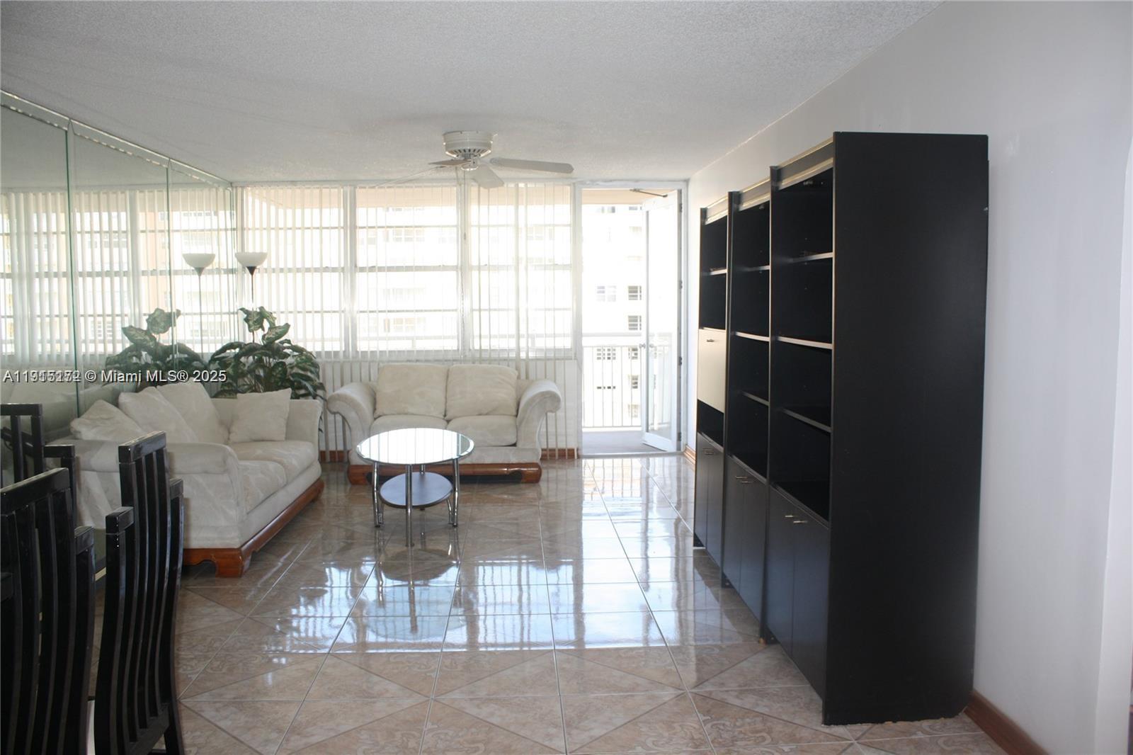 WINSTON TOWERS 100 CONDO - Residential