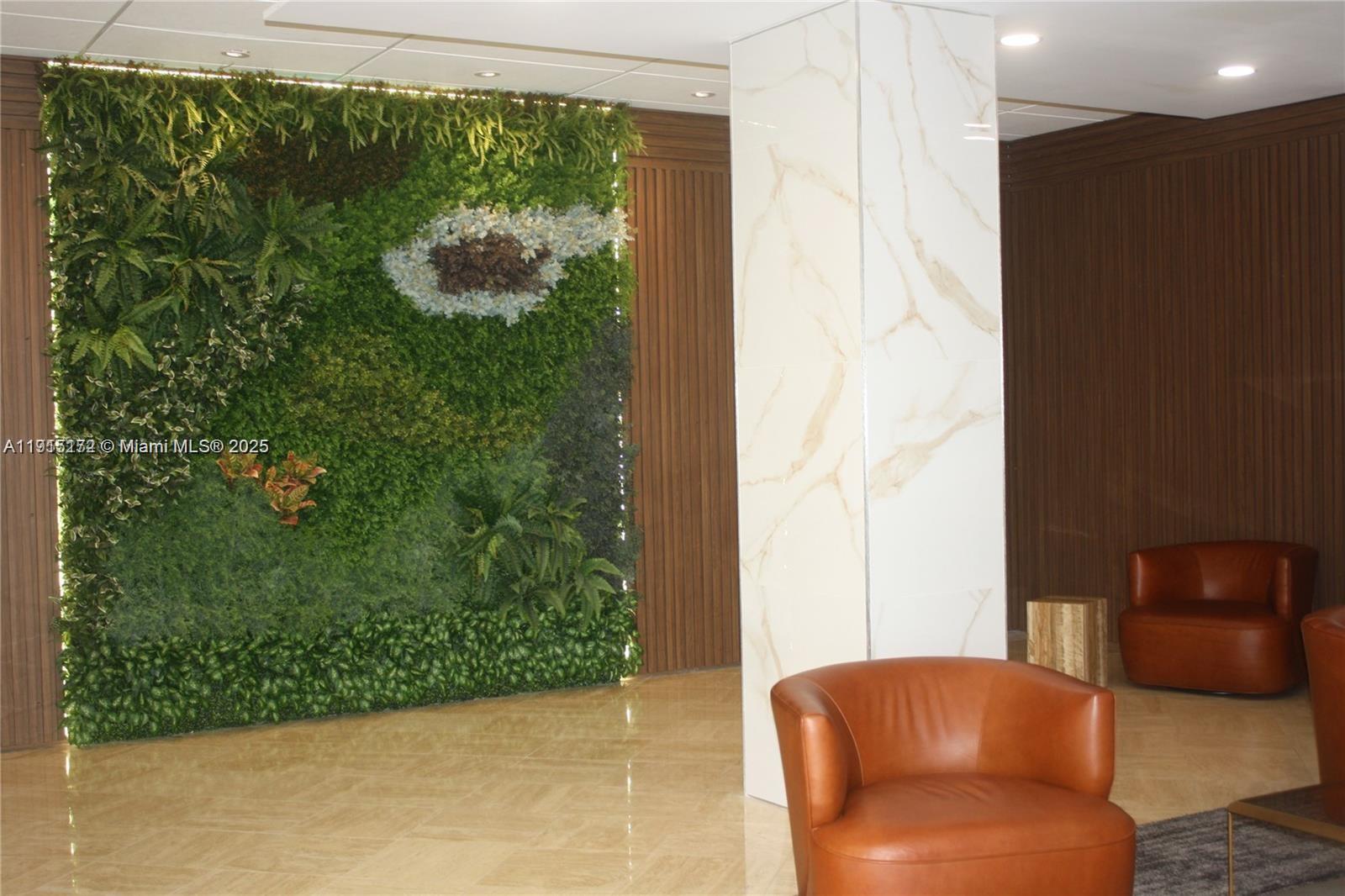 WINSTON TOWERS 100 CONDO - Residential