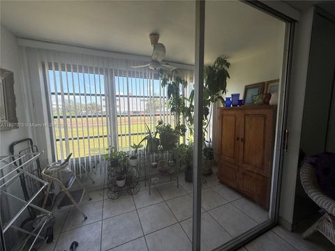 8021 N Sunrise Lakes Dr 206 Sunrise FL 33322