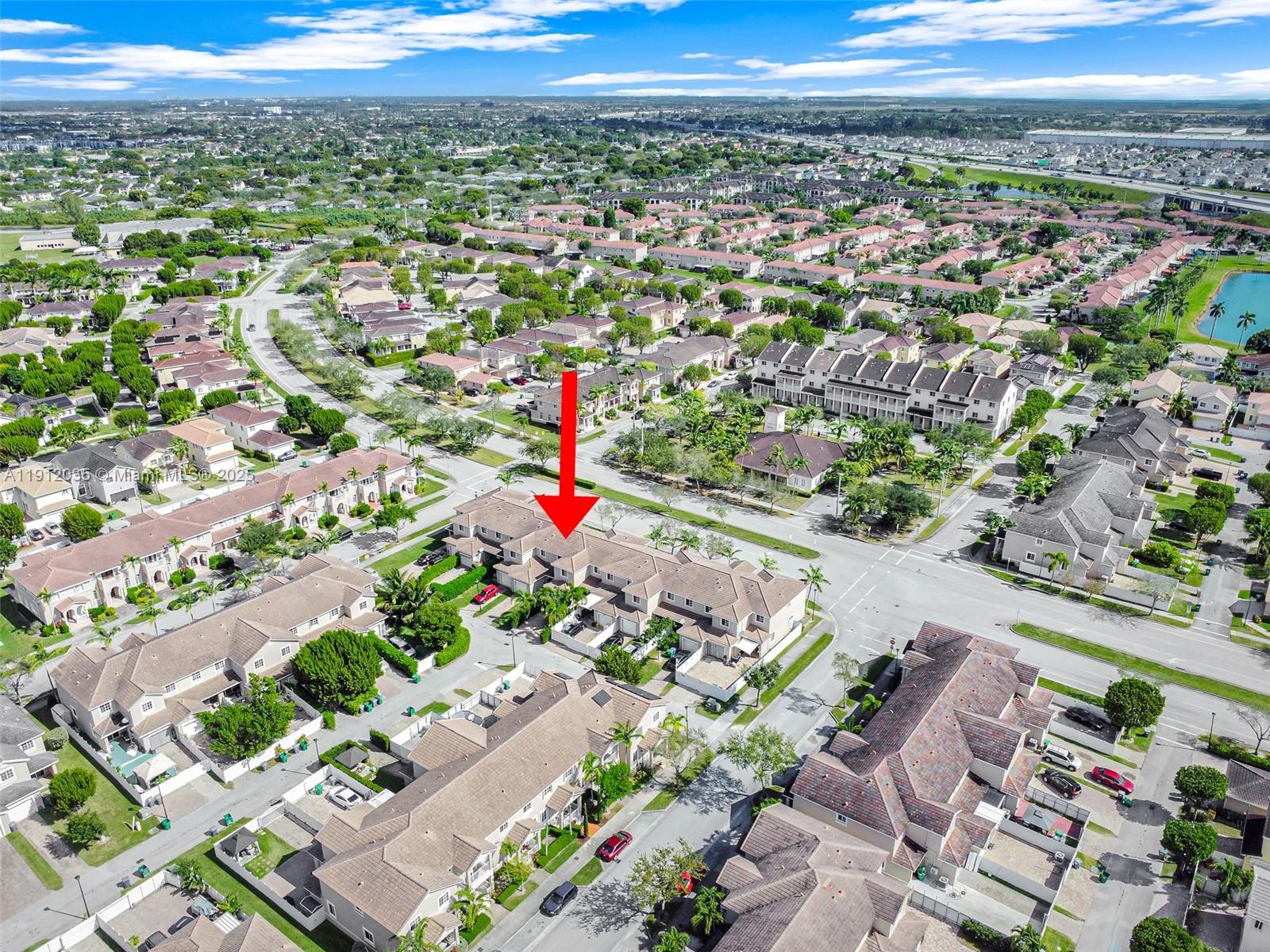 MANDARIN LAKES - Residential