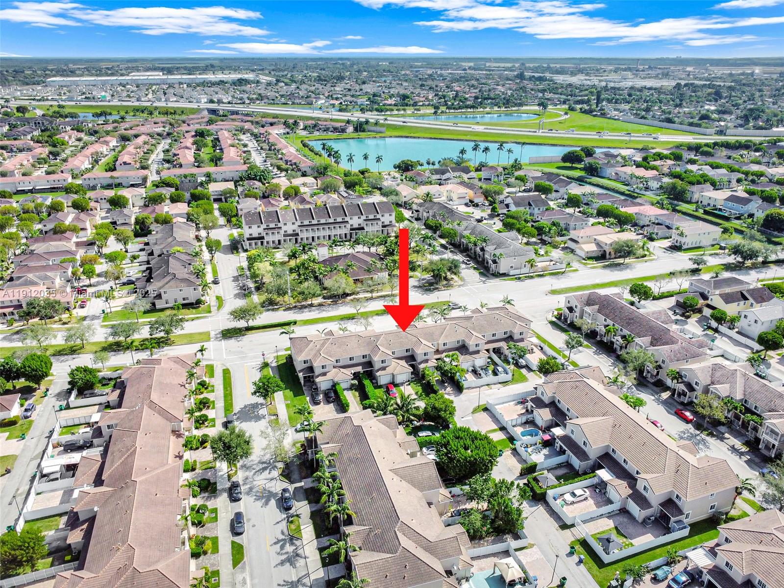 MANDARIN LAKES - Residential