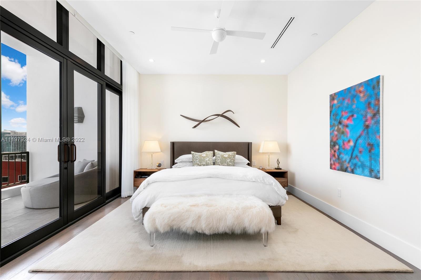 VILLA REGINA CONDO - Residential