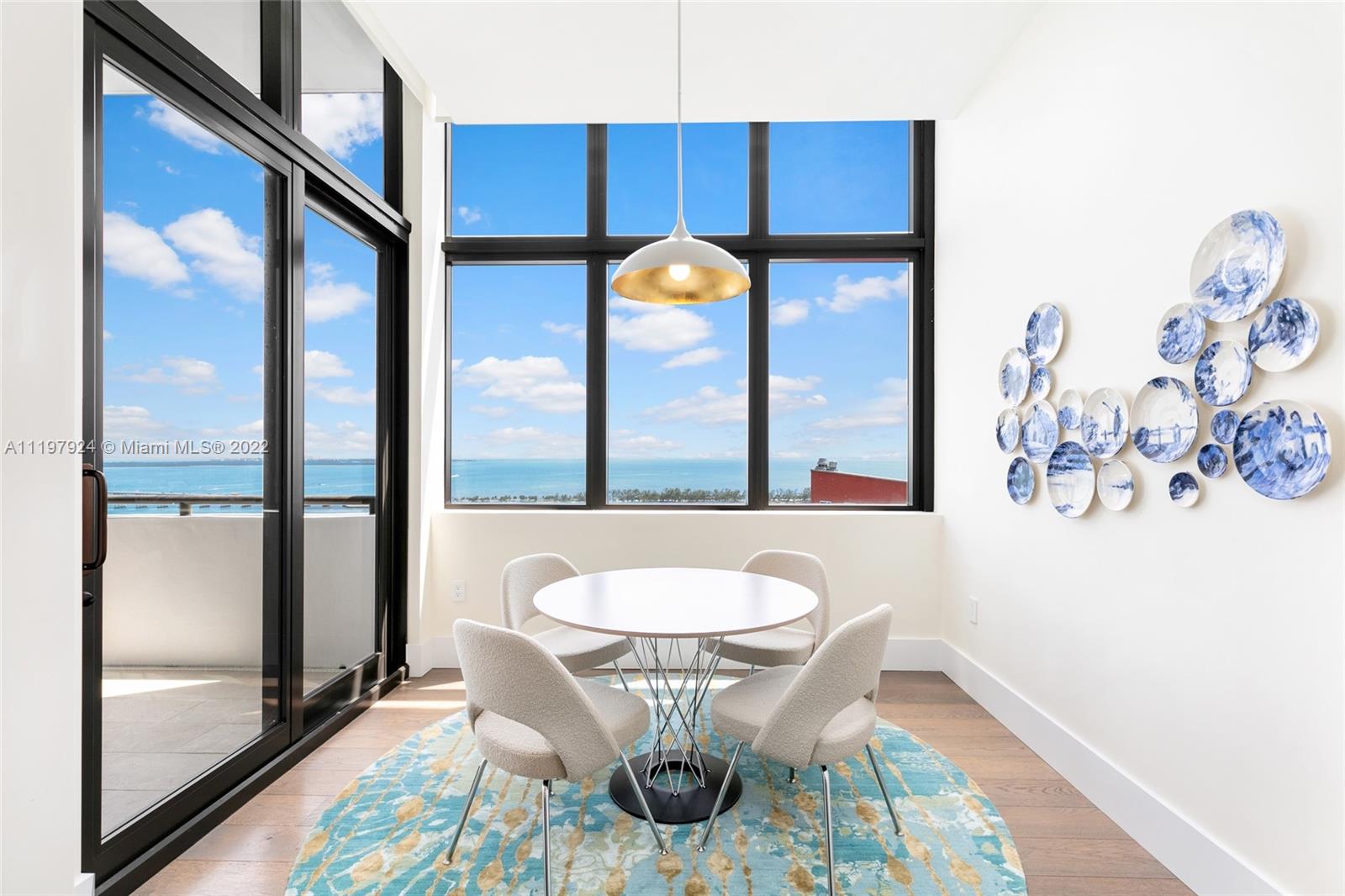 VILLA REGINA CONDO - Residential