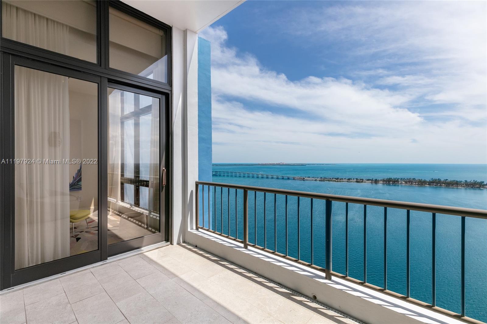 VILLA REGINA CONDO - Residential