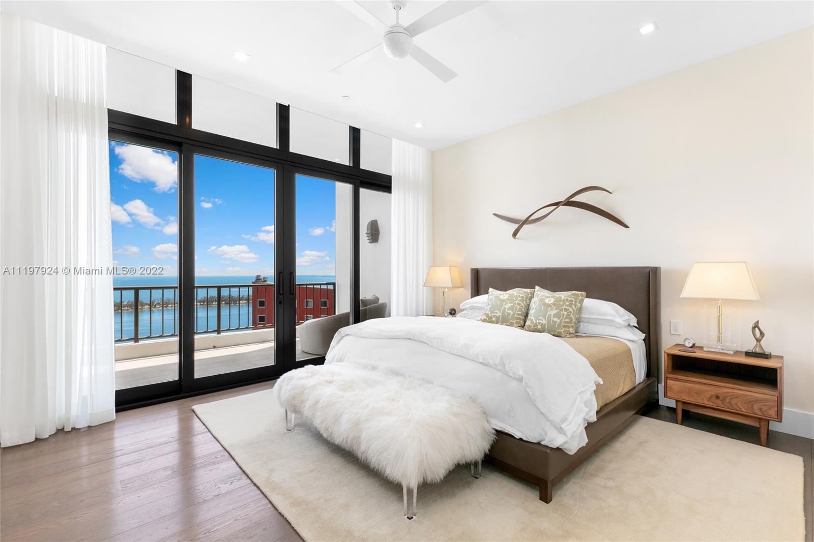 VILLA REGINA CONDO - Residential