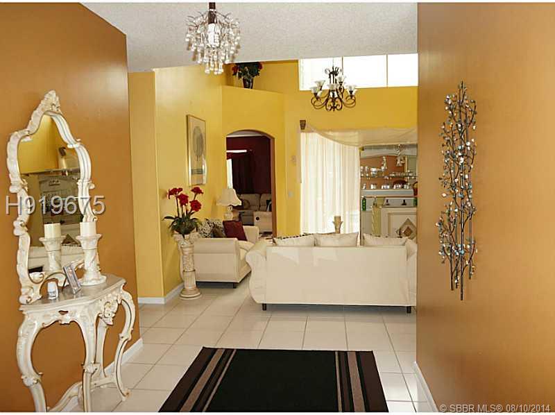 5859 LA GORCE CIR