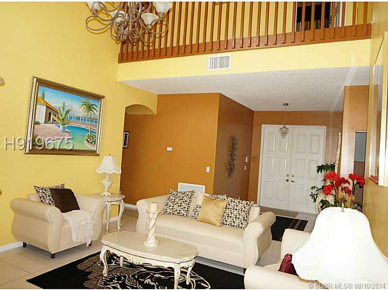 5859 LA GORCE CIR