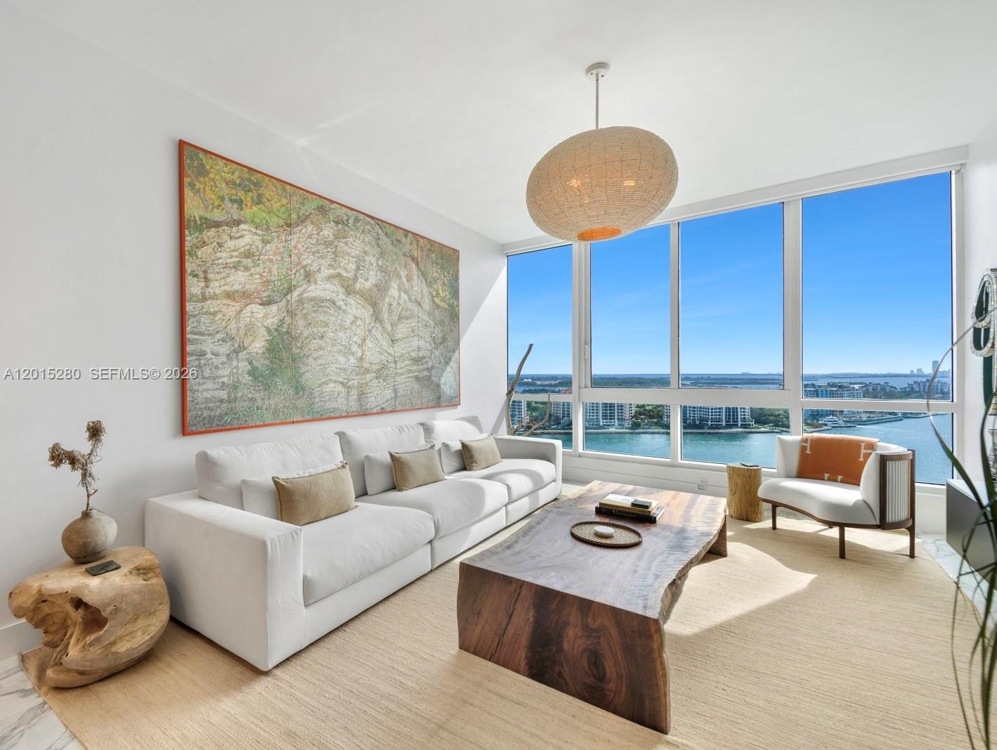 CONTINUUM ON SOUTH BEACH - Residential