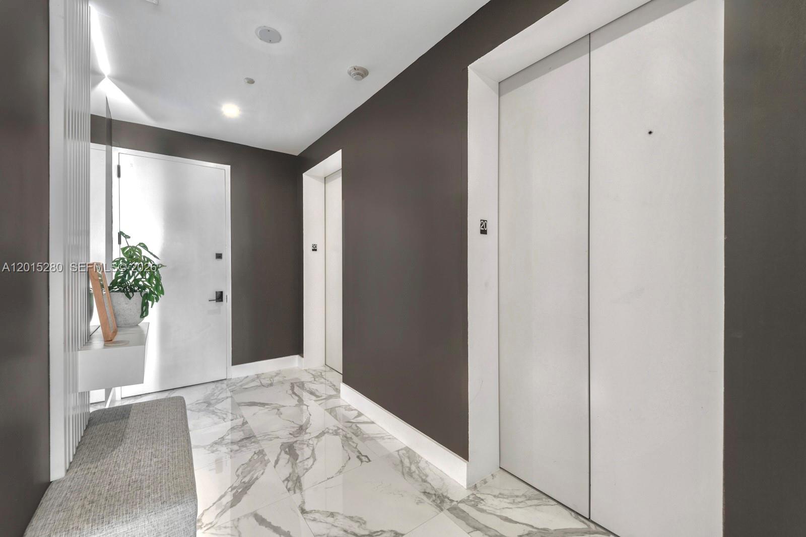 CONTINUUM ON SOUTH BEACH - Residential