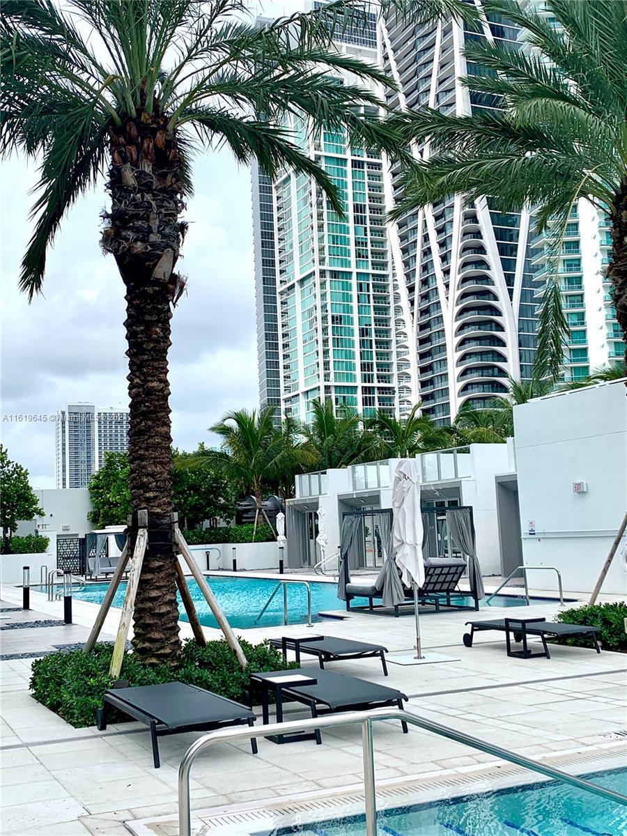 Paramount World Center - Residential Lease