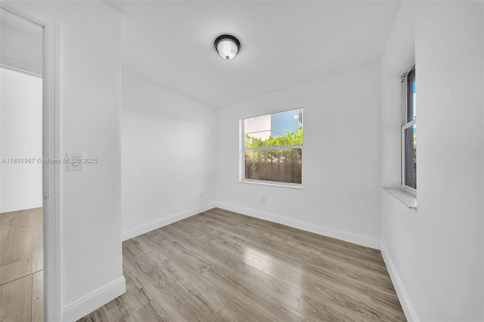 SUNNY LAND PARK - Residential