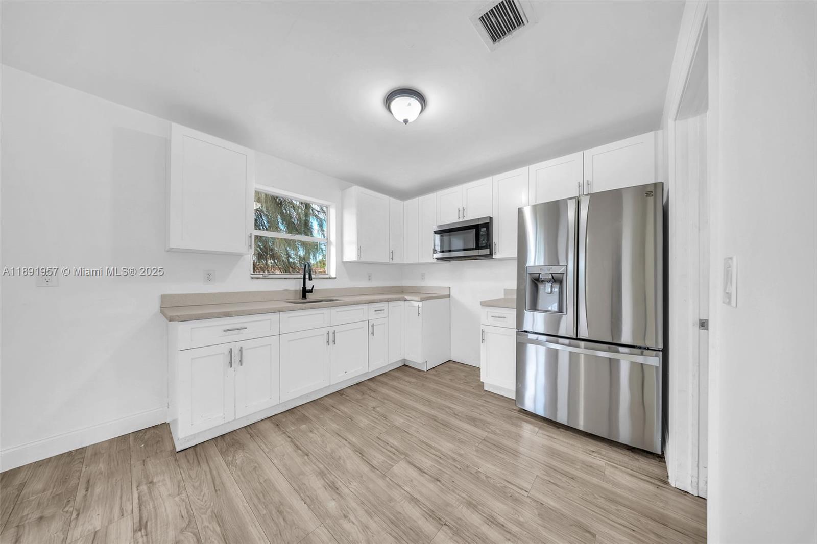 SUNNY LAND PARK - Residential