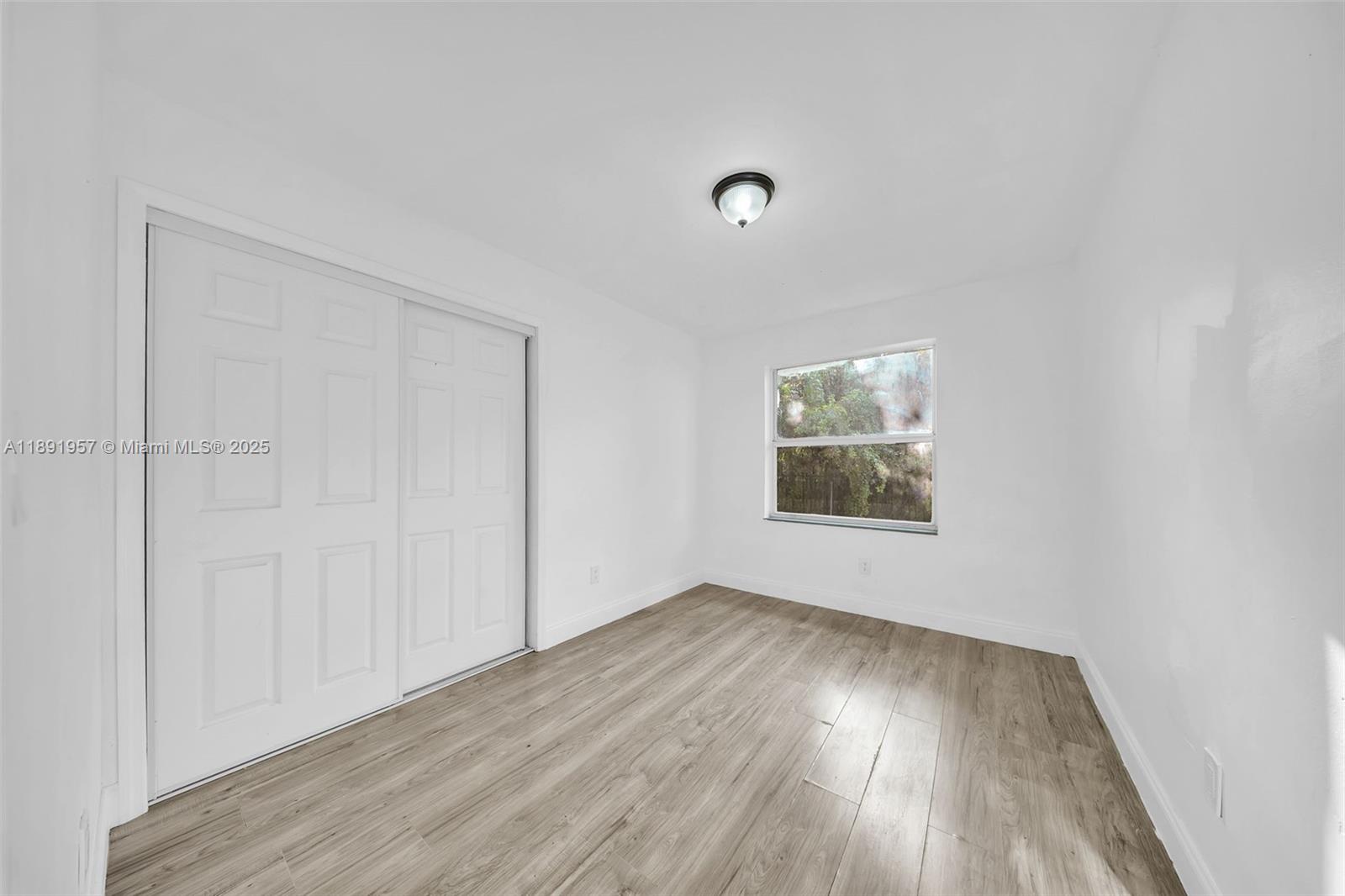 SUNNY LAND PARK - Residential