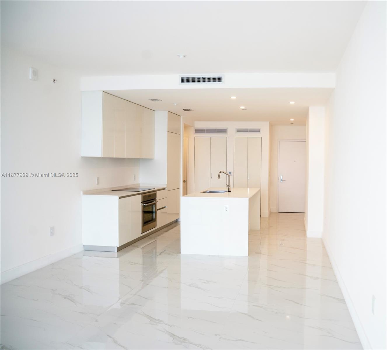 700 NE 24th Street 1404