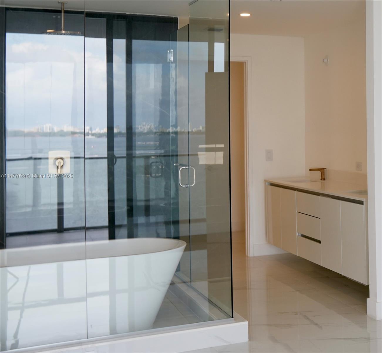 Aria Reserve Miami - Residential