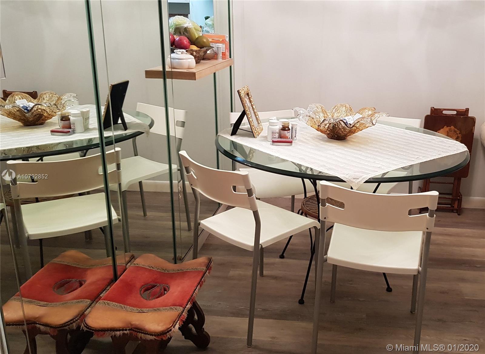 HERITAGE CIRCLE CONDO - Residential