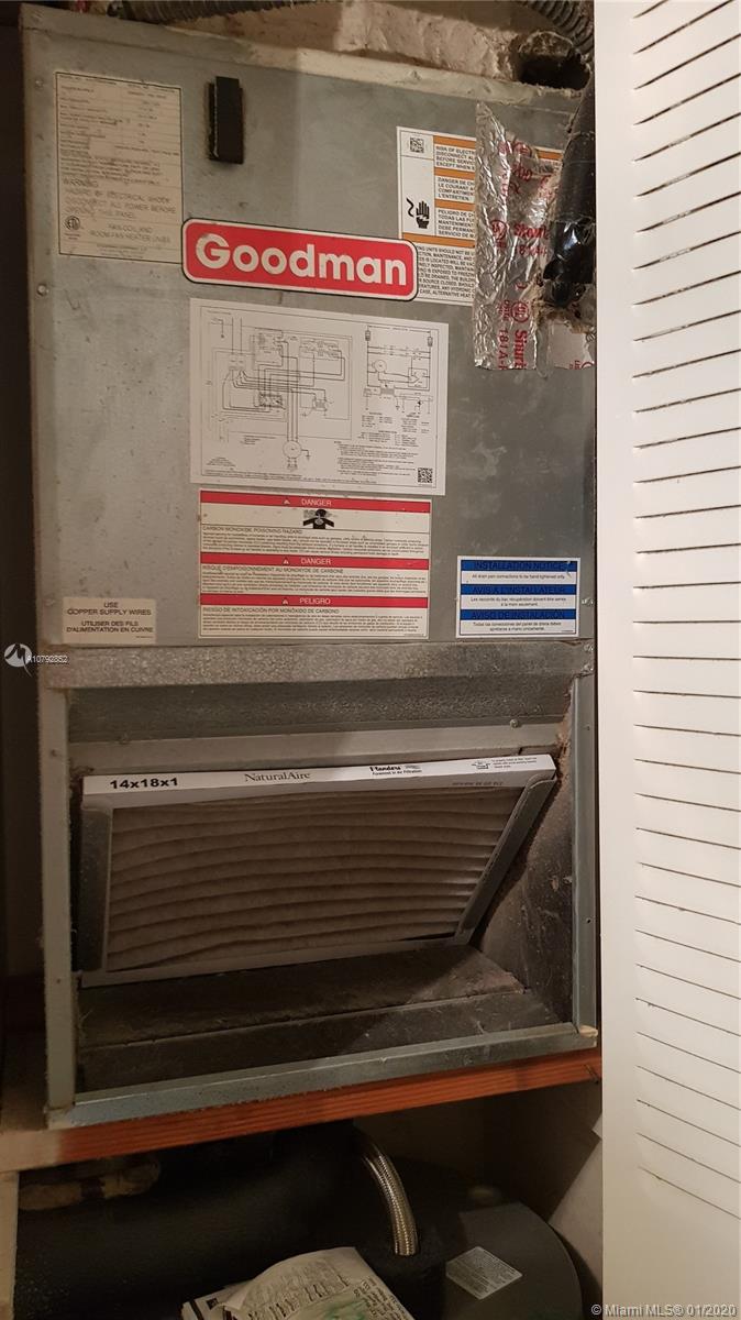 HERITAGE CIRCLE CONDO - Residential