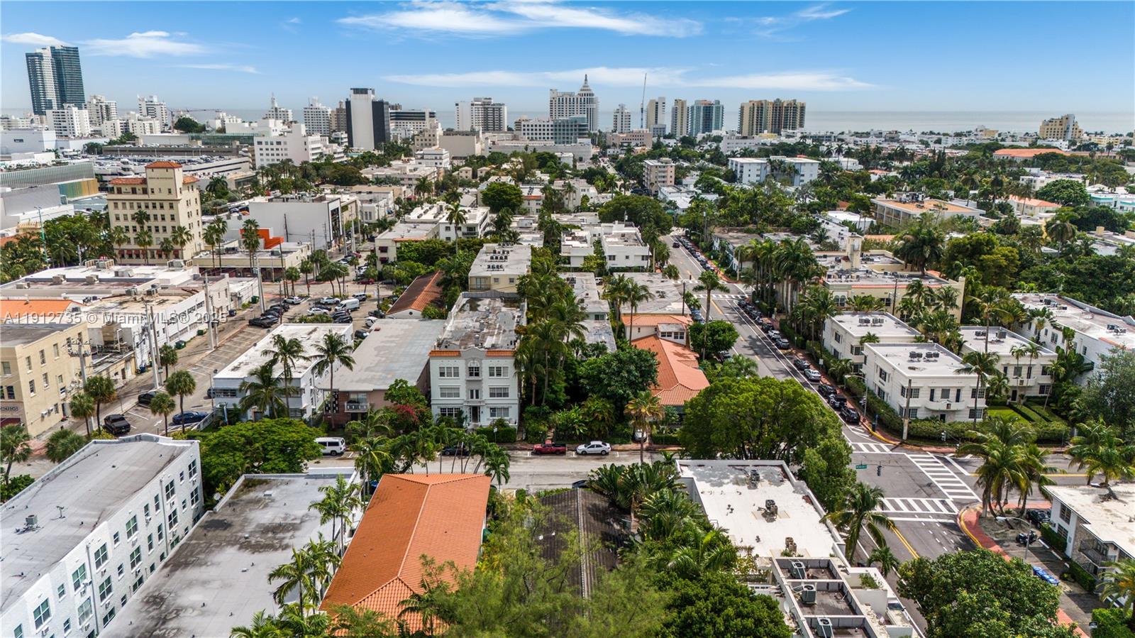 LINCOLN ROAD VILLAS SOUTH - Residential