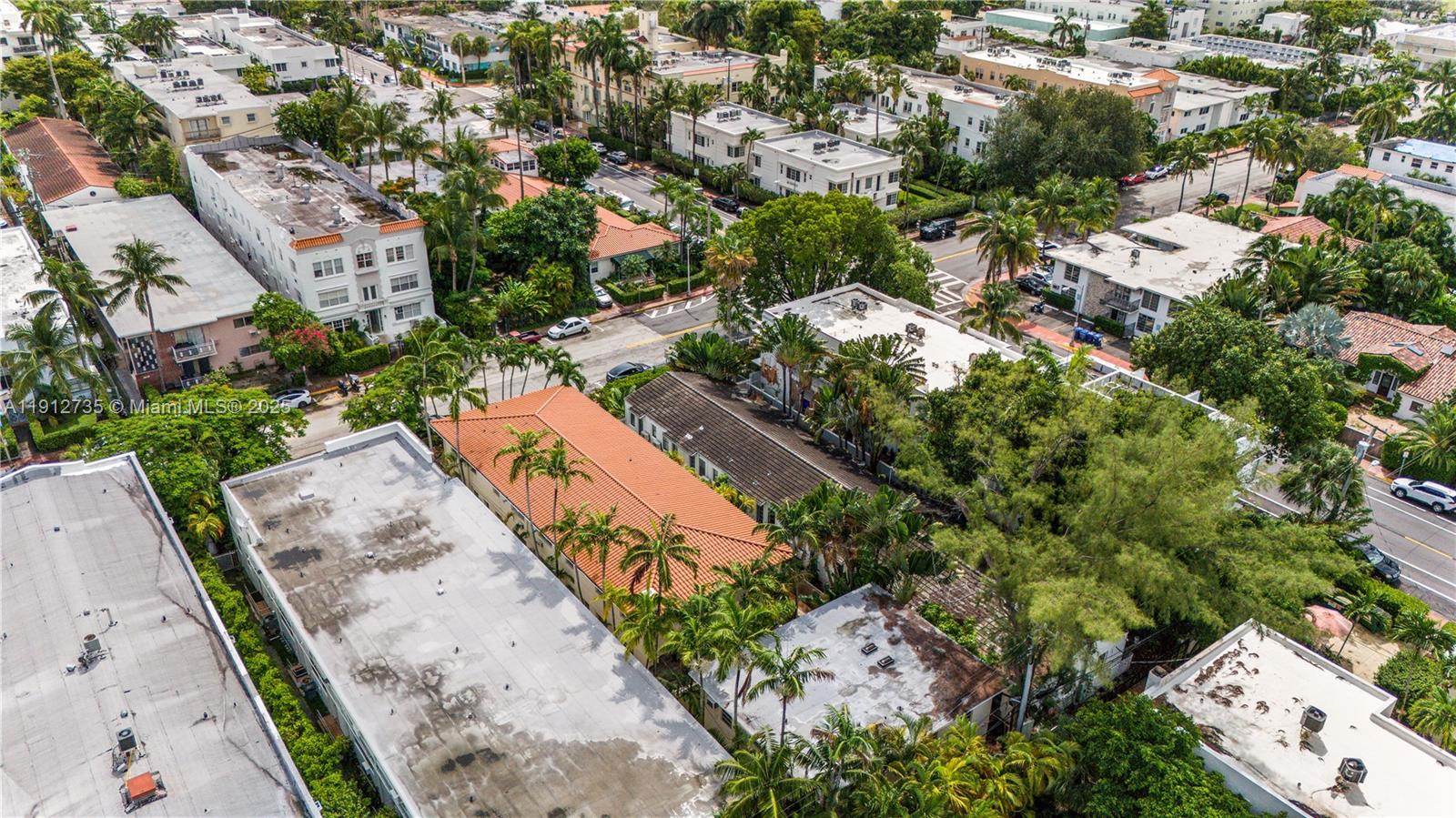 LINCOLN ROAD VILLAS SOUTH - Residential