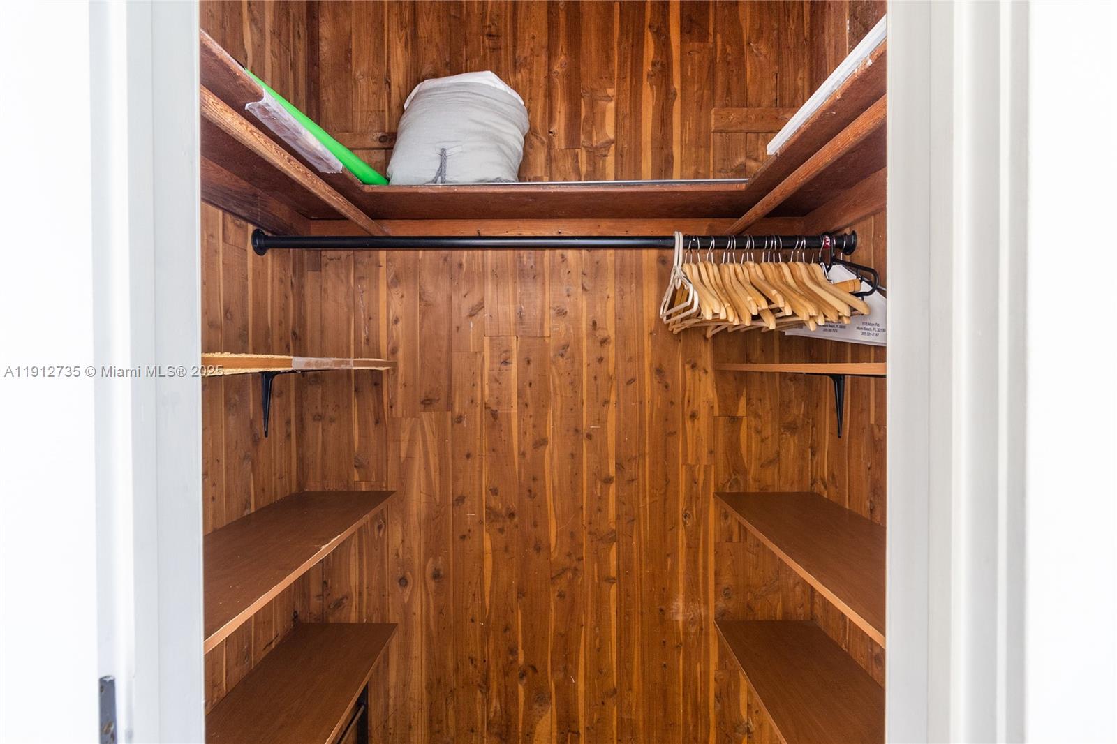 LINCOLN ROAD VILLAS SOUTH - Residential