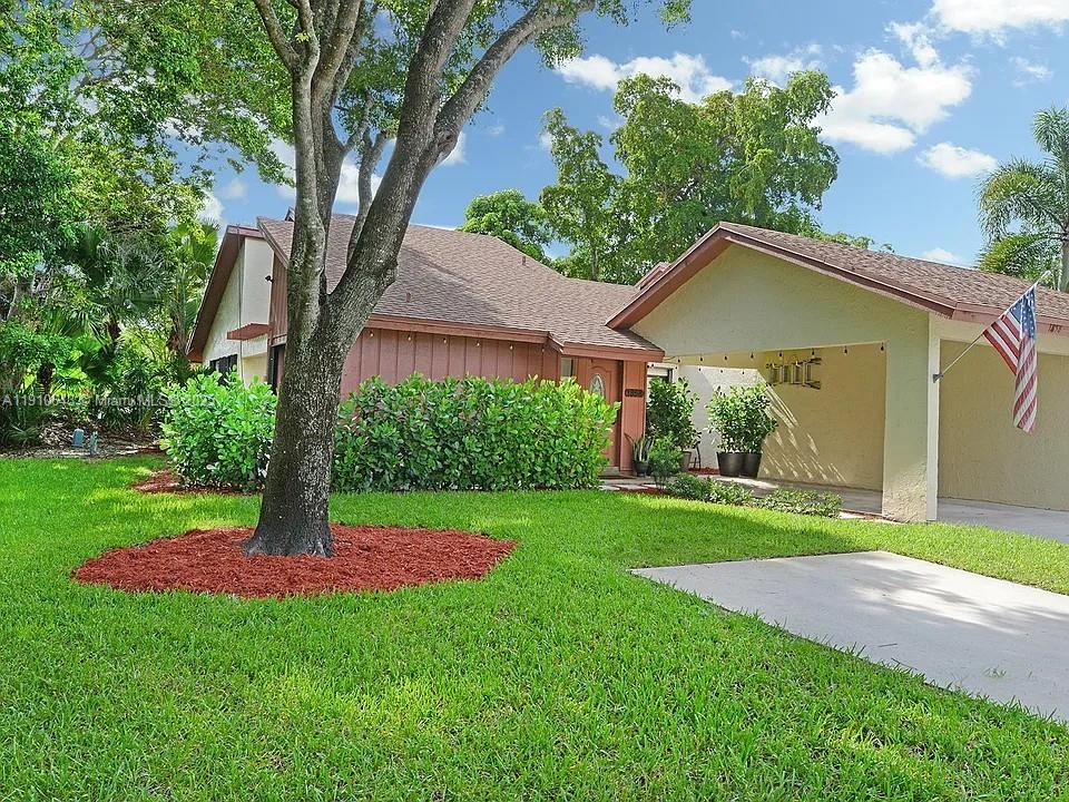 HAMMOCKS AT COCONUT CREEK - Residential