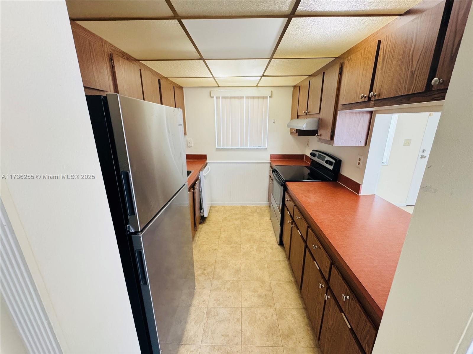 PRESIDENTIAL GOLFVIEW - Residential