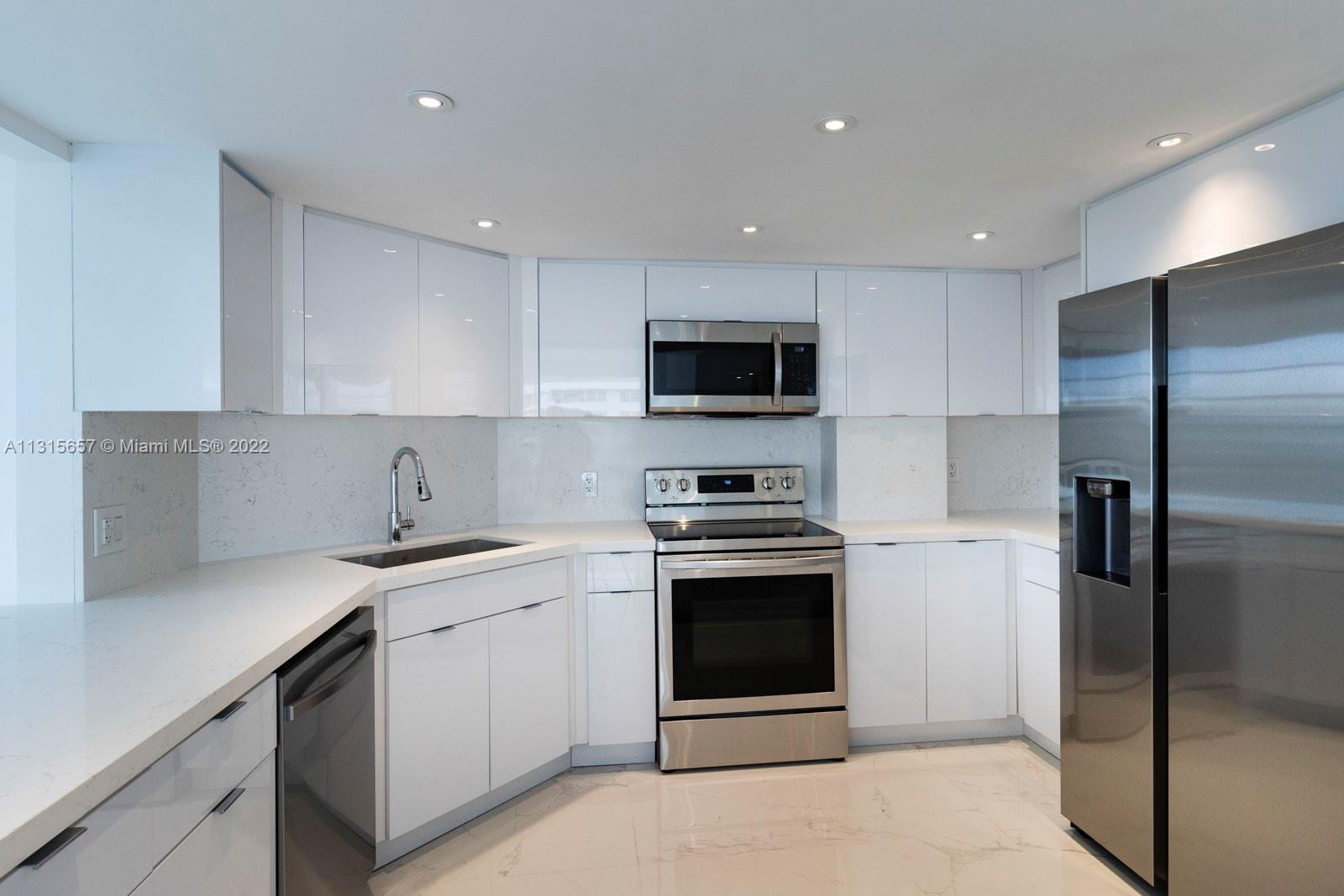 KEY BISCAYNE COMMODORE CL - Residential Lease