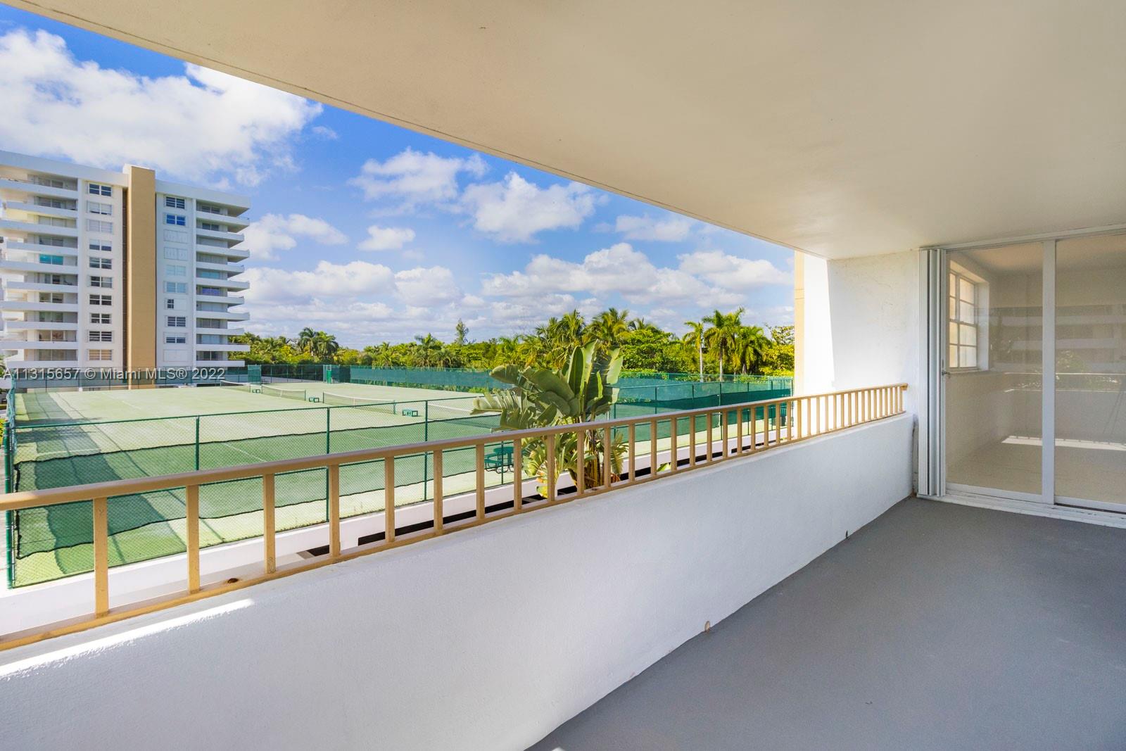 KEY BISCAYNE COMMODORE CL - Residential Lease