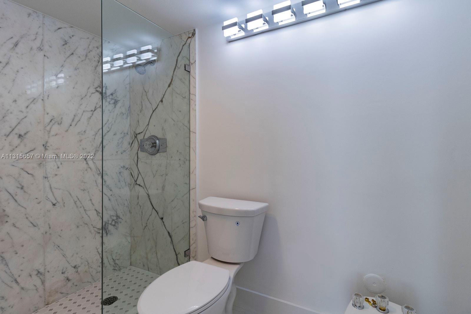 KEY BISCAYNE COMMODORE CL - Residential Lease