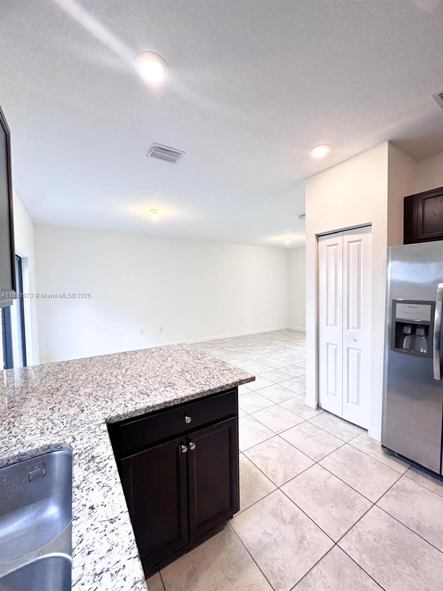 VIA VENTURA NEIGHBORHOOD - Residential