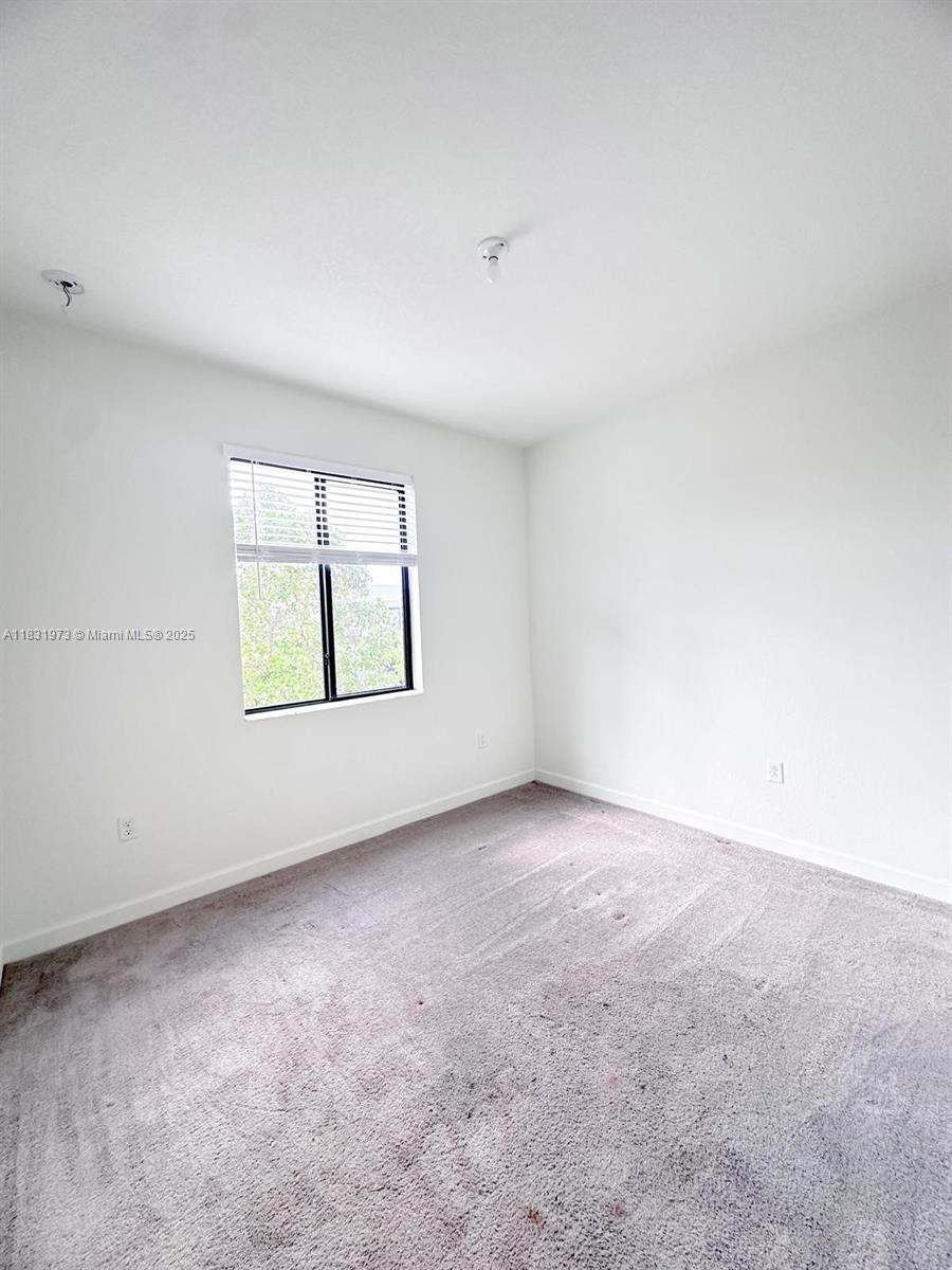 VIA VENTURA NEIGHBORHOOD - Residential