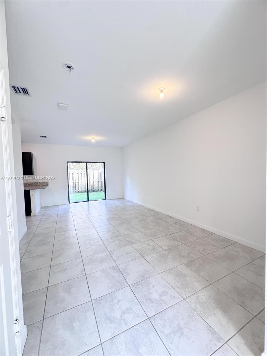 VIA VENTURA NEIGHBORHOOD - Residential