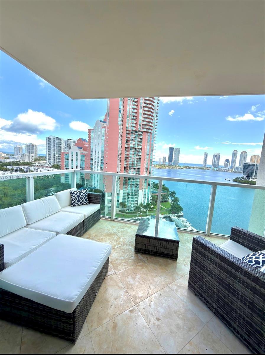 AVENTURA MARINA CONDO NUM - Residential