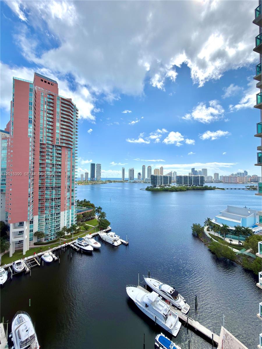 AVENTURA MARINA CONDO NUM - Residential