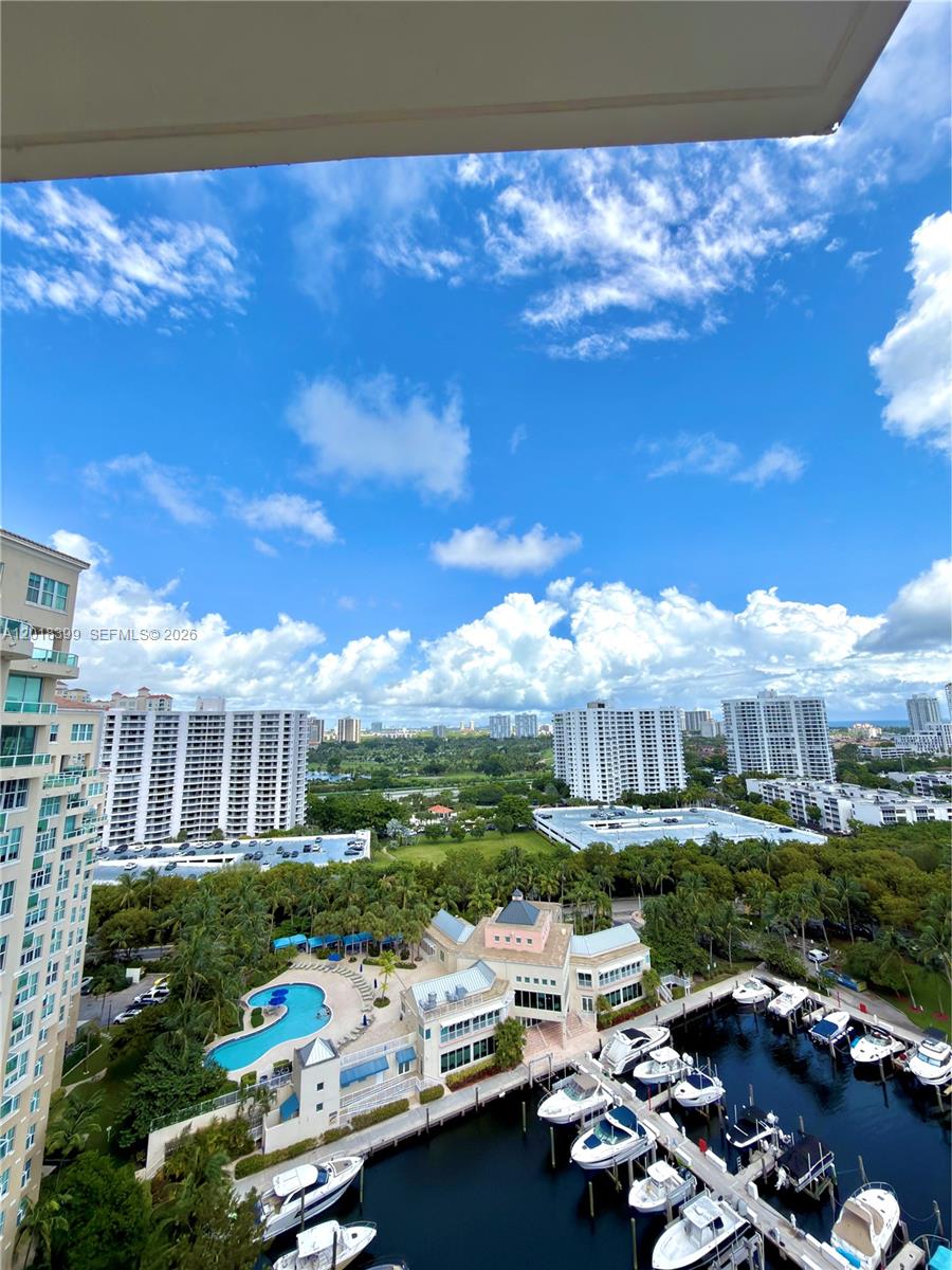 AVENTURA MARINA CONDO NUM - Residential