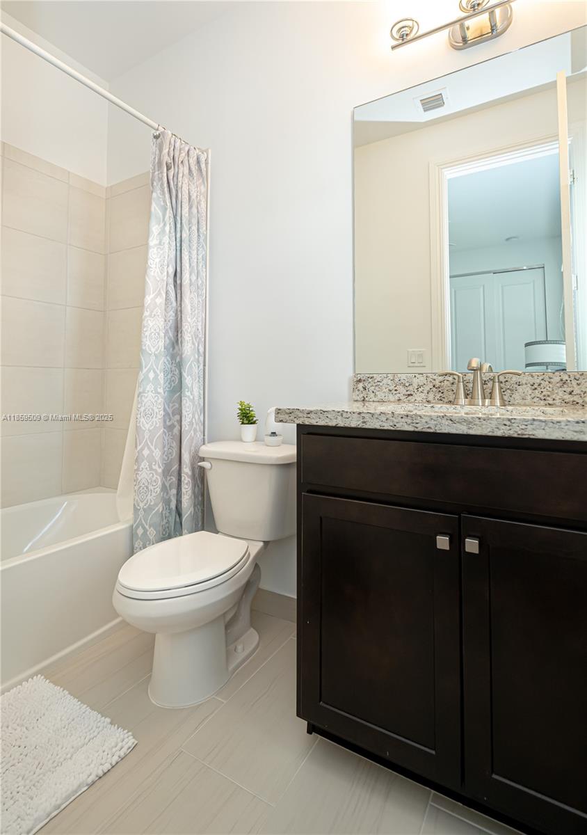 PEMBROKE LAKES SOUTH - Residential