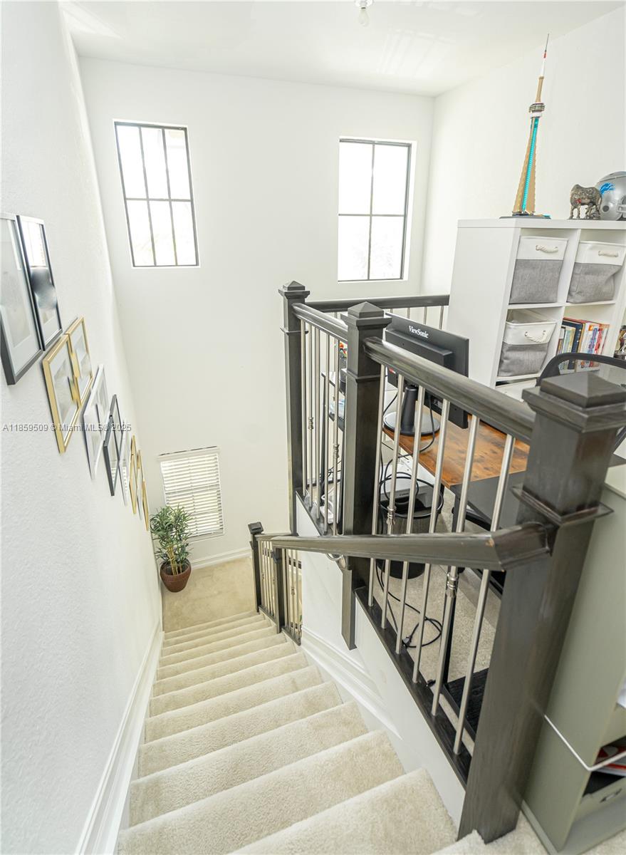 PEMBROKE LAKES SOUTH - Residential