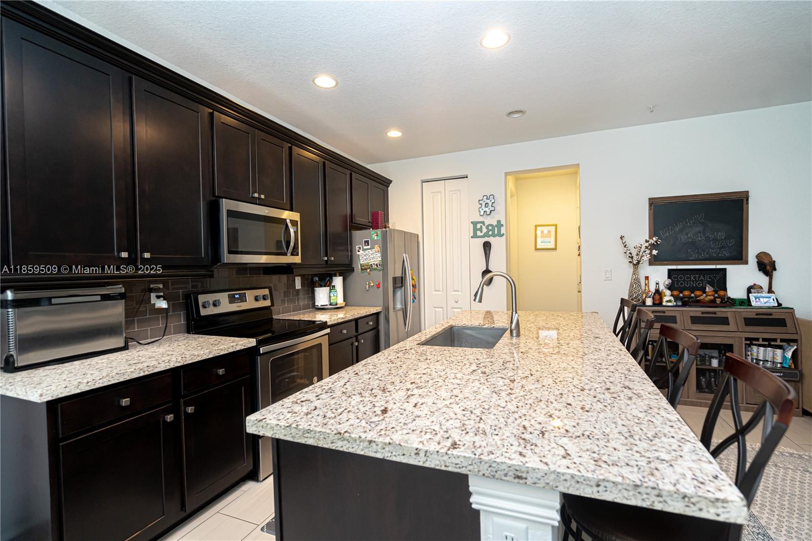 PEMBROKE LAKES SOUTH - Residential