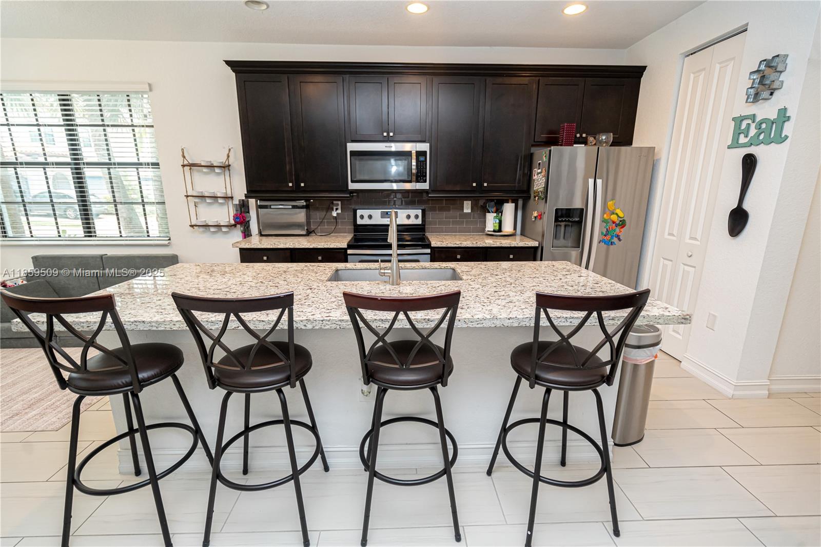 PEMBROKE LAKES SOUTH - Residential